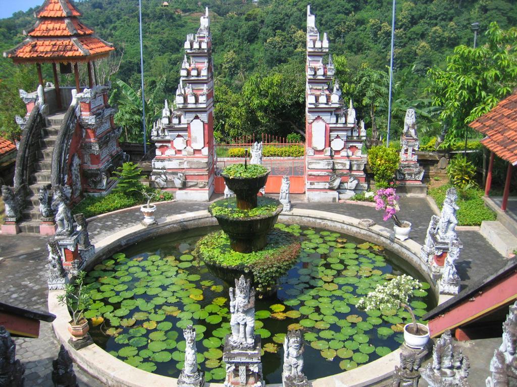 Banyualit Spa 'N Resort Lovina Екстер'єр фото